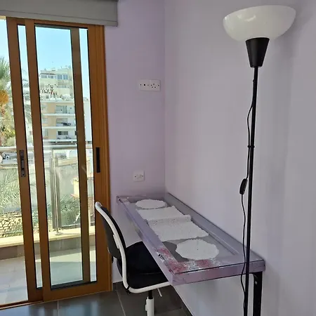 Private In Shared Downtown Δωμάτια σε οικογενειακή κατοικία