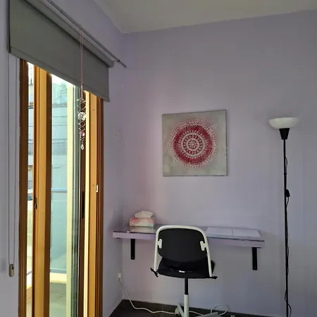 Private In Shared Downtown Никосия
